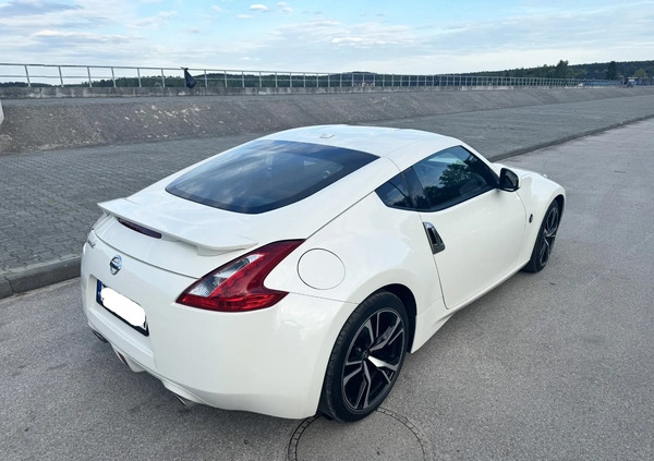 Nissan 370 Z cena 108900 przebieg: 40100, rok produkcji 2018 z Kielce małe 254